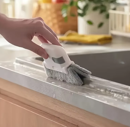 Universal Cleaning Brush for Windows and Door Tracks – Cleans Small Gaps and Frames with Ease